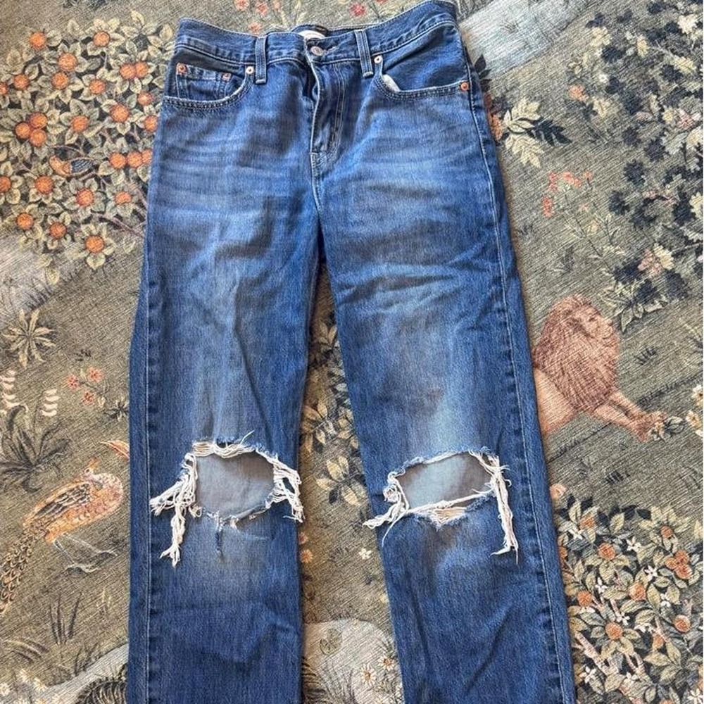 Low Pro Straight Levi's Jeans in size 26.